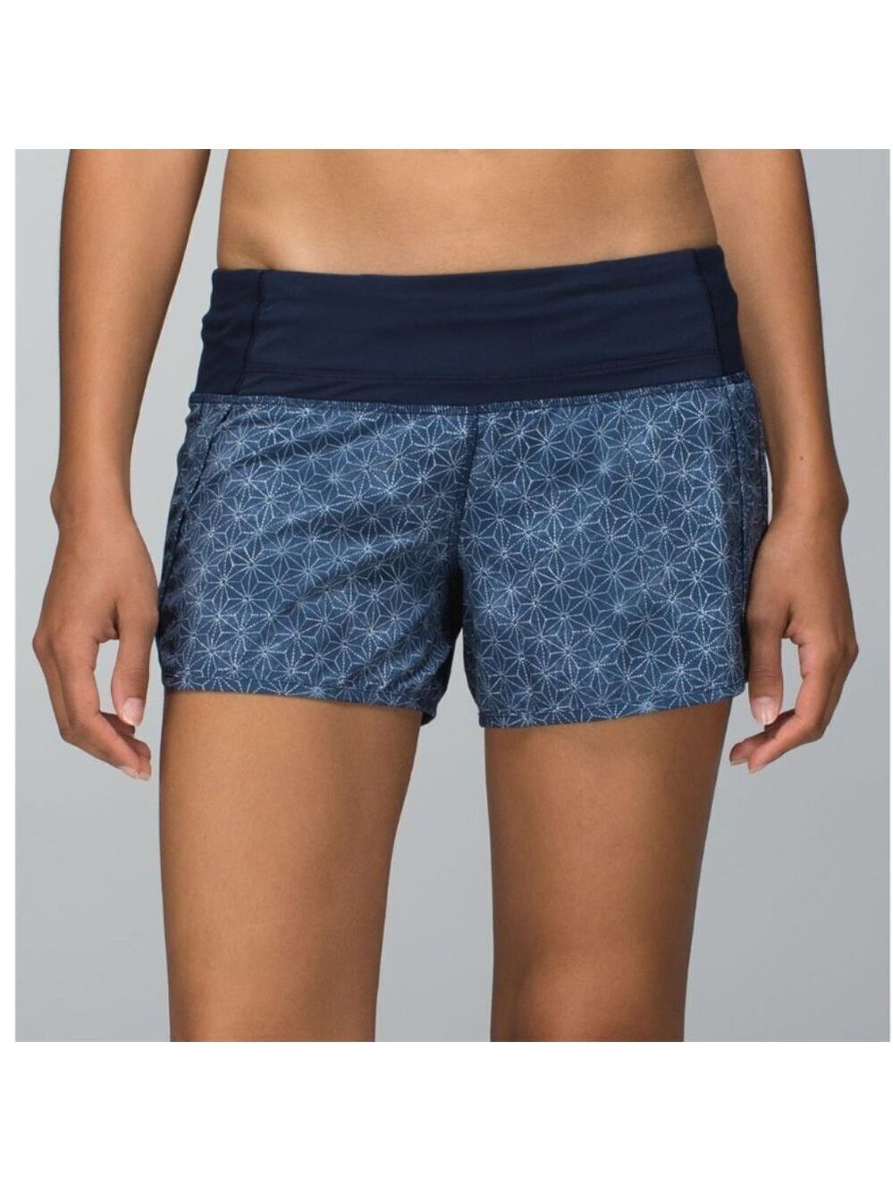 Lululemon Run Times Short Sashico Star Inkwell Ghost Blue Size 4